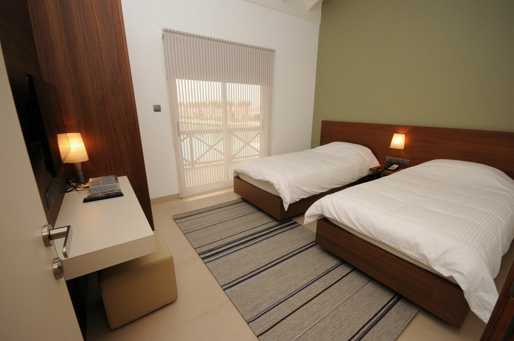 Albander Hotel & Resort Ситра Экстерьер фото